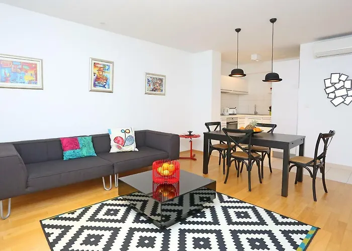 Апартаменты Luxury Apts Leone Centre Сплит