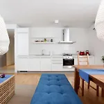 Luxury Apts Leone Centre Daire *