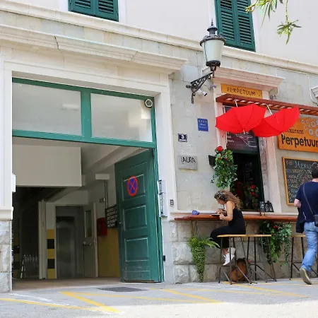 Apartment Luxury Apts Leone Centre Split