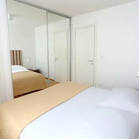 Luxury Apts Leone Centre アパート *