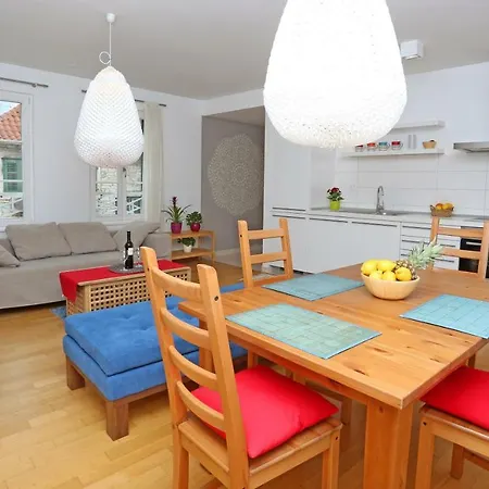 Luxury Apts Leone Centre Apartment *