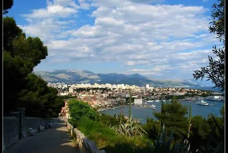 Luxury Apts Leone Centre Apartment Split