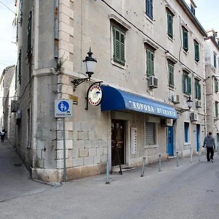 Luxury Apts Leone Centre Apartment *