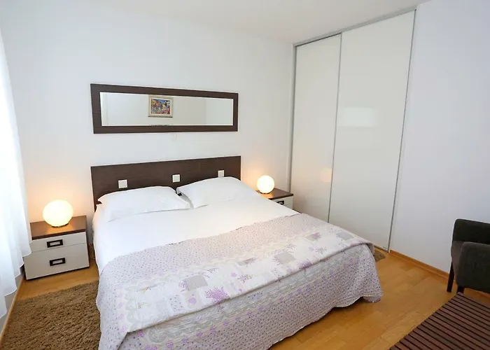 Luxury Apts Leone Centre سبليت