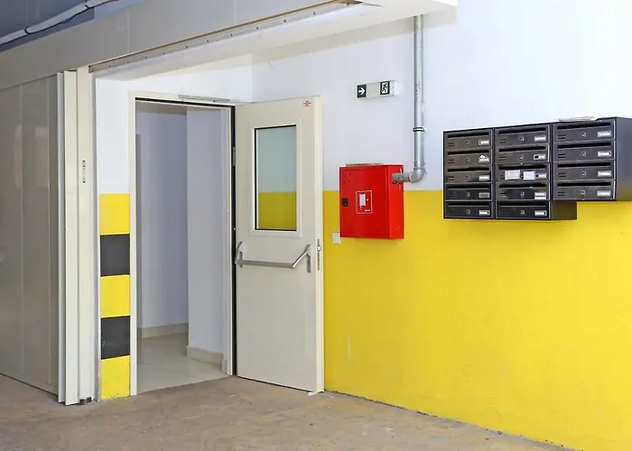 Luxury Apts Leone Centre شقة سبليت