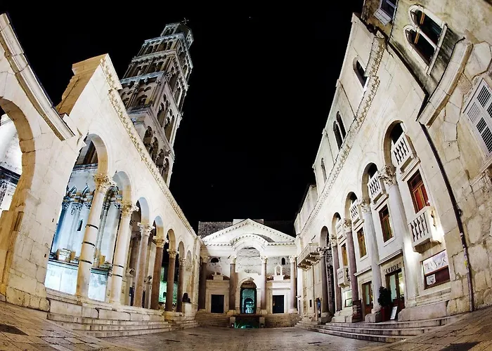 شقة Luxury Apts Leone Centre *