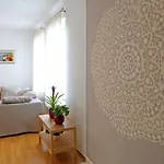 Luxury Apts Leone Centre *